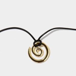 NWOT Kai Necklace ✨ Elegant Gold Spiral Pendant Necklace